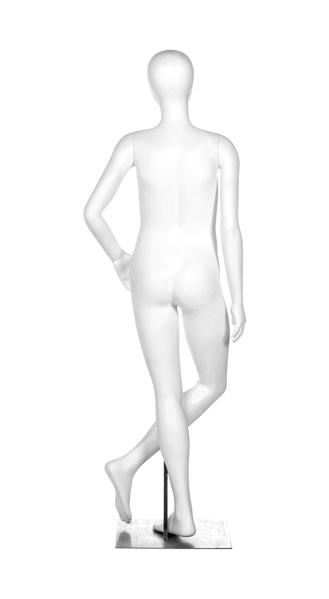 A mannequin posing. Fusion Clubhouse Collection.