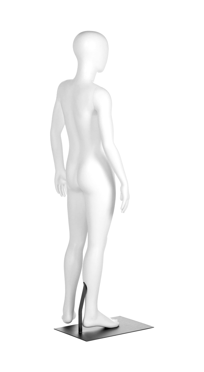 A mannequin posing. Fusion Clubhouse Collection.