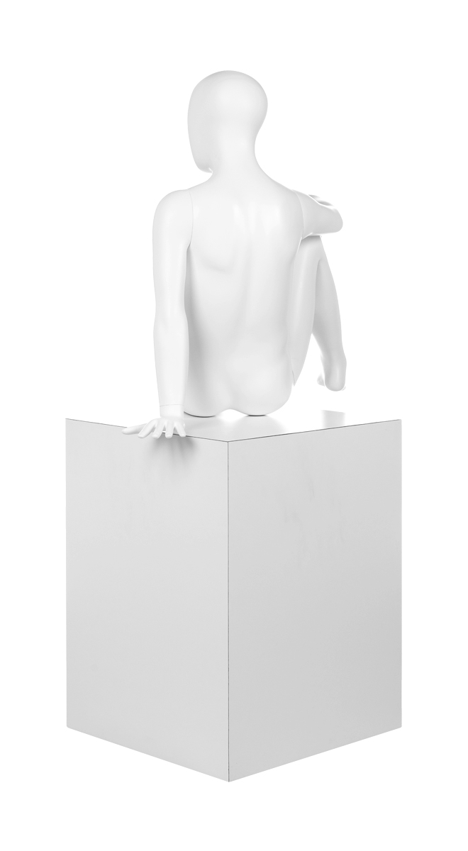 A mannequin posing. Fusion Clubhouse Collection.