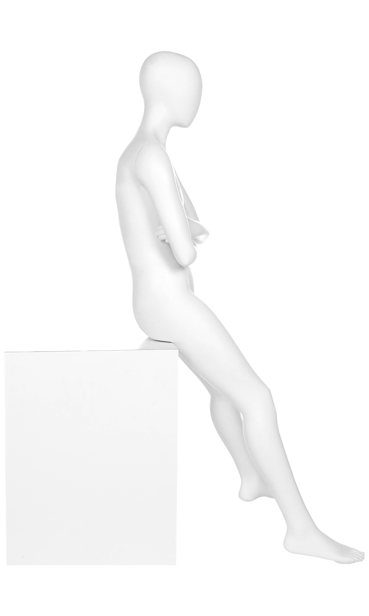 A mannequin posing. Fusion Clubhouse Collection.