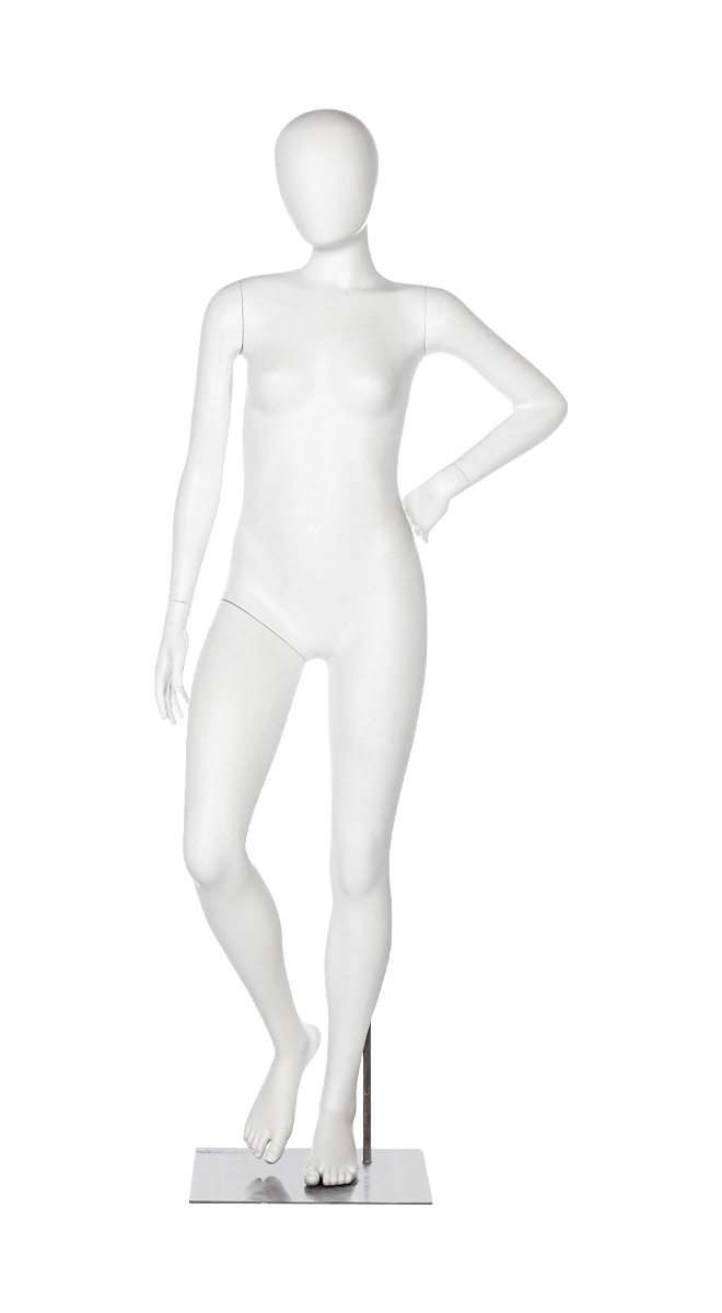 A mannequin posing. Fusion Clubhouse Collection.