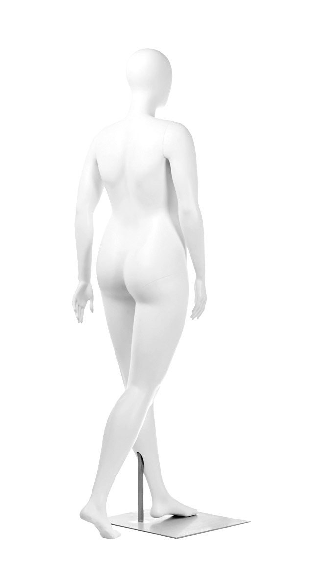 A mannequin posing. Fusion Community collection.