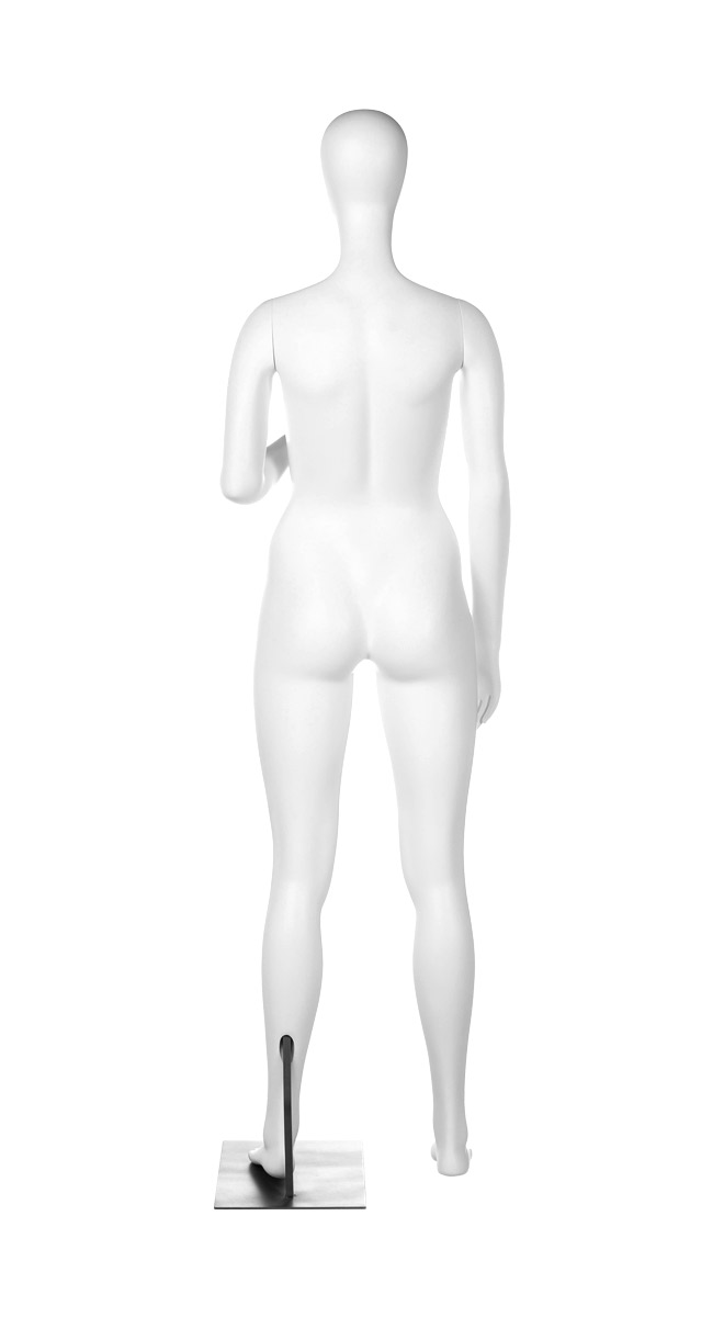 A mannequin posing. Fusion Community collection.