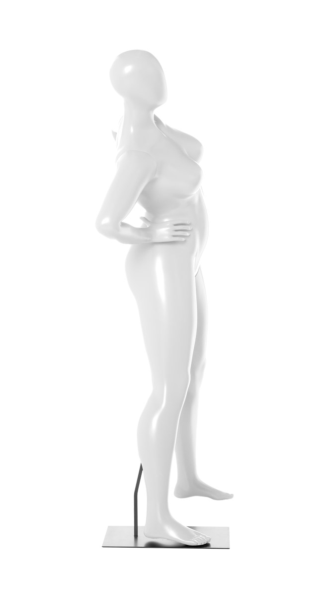 A mannequin posing. Fusion Community collection.