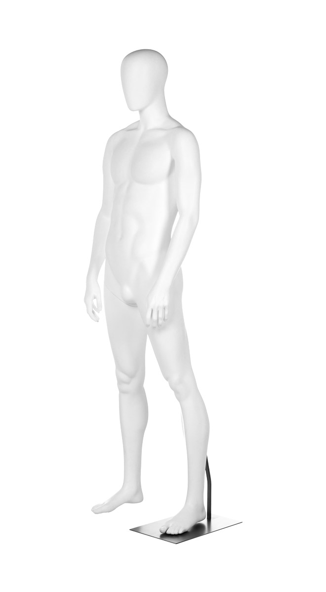 A mannequin posing. Fusion Community collection.