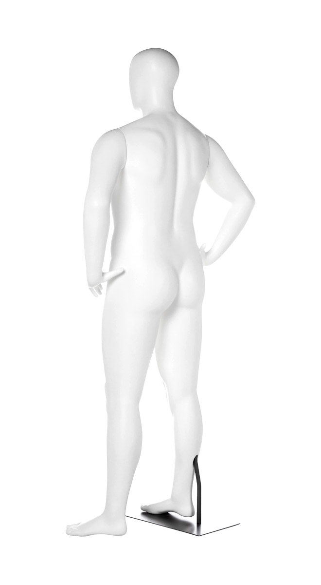 A mannequin posing. Fusion Community collection.