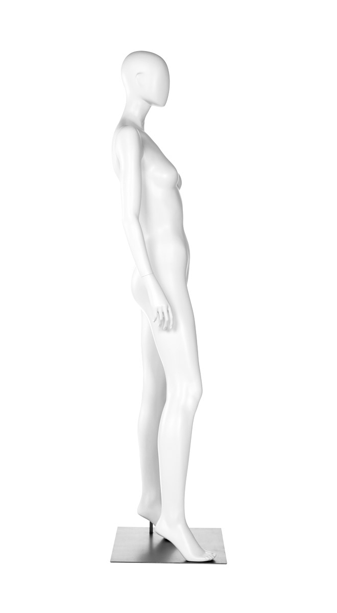 A mannequin posing. Fusion Europa collection.