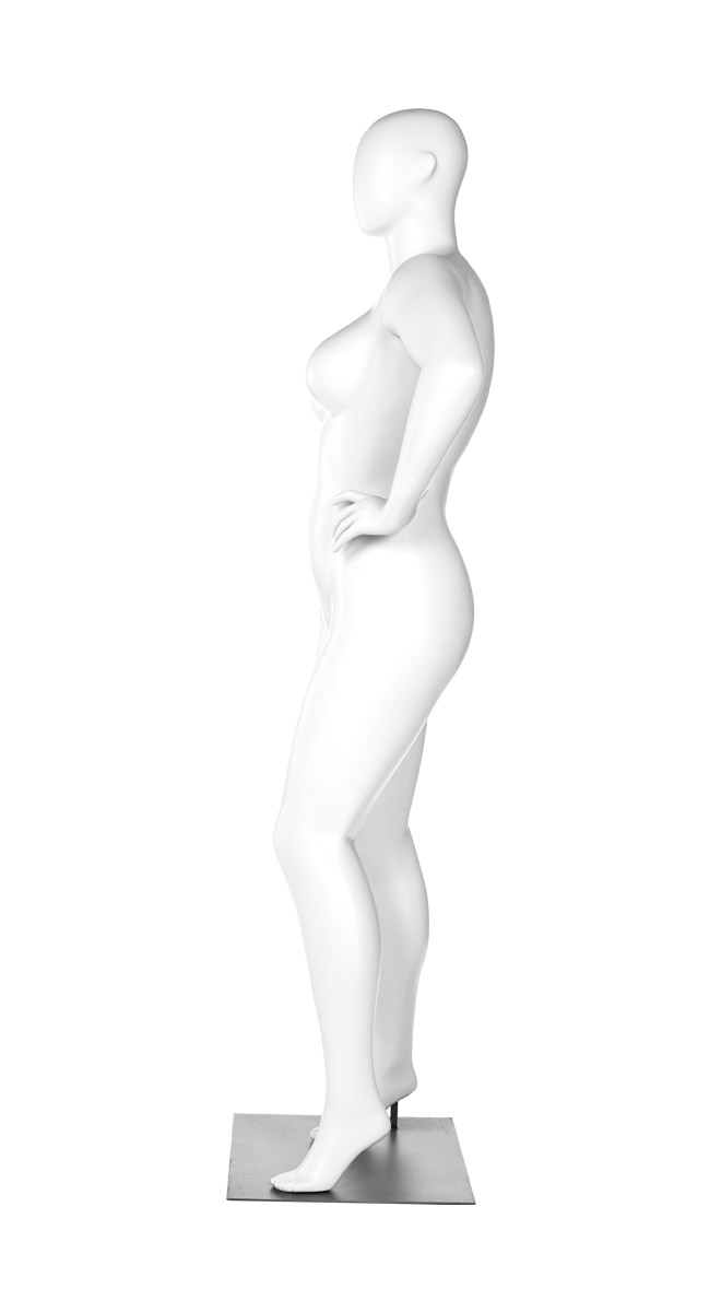 A mannequin posing. Fusion Europa collection.