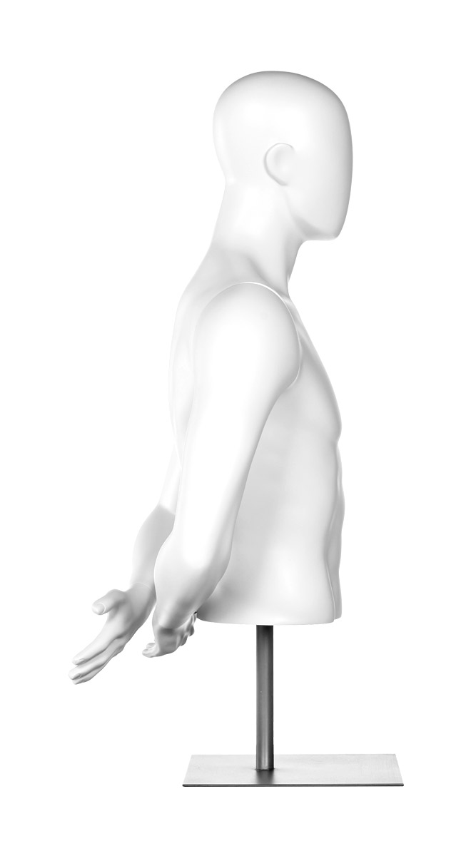 A mannequin bust. Fusion Europa collection.