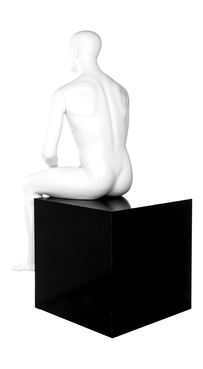 A mannequin posing. Fusion Europa collection.