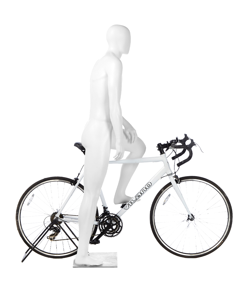 A mannequin with a bike. Fusion Olympus collection.