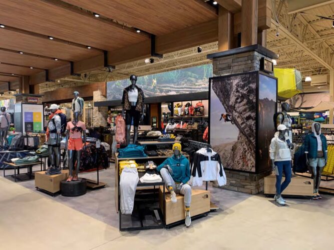 Fusion Specialties Store Design and Mannequin Solution for Public Lands