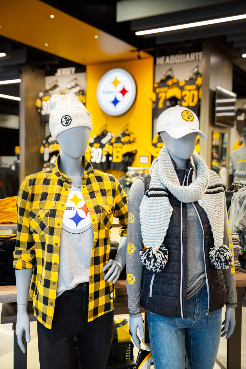 Fusion Specialties Store Design and Mannequin Solution for Pittsburgh Steelers
